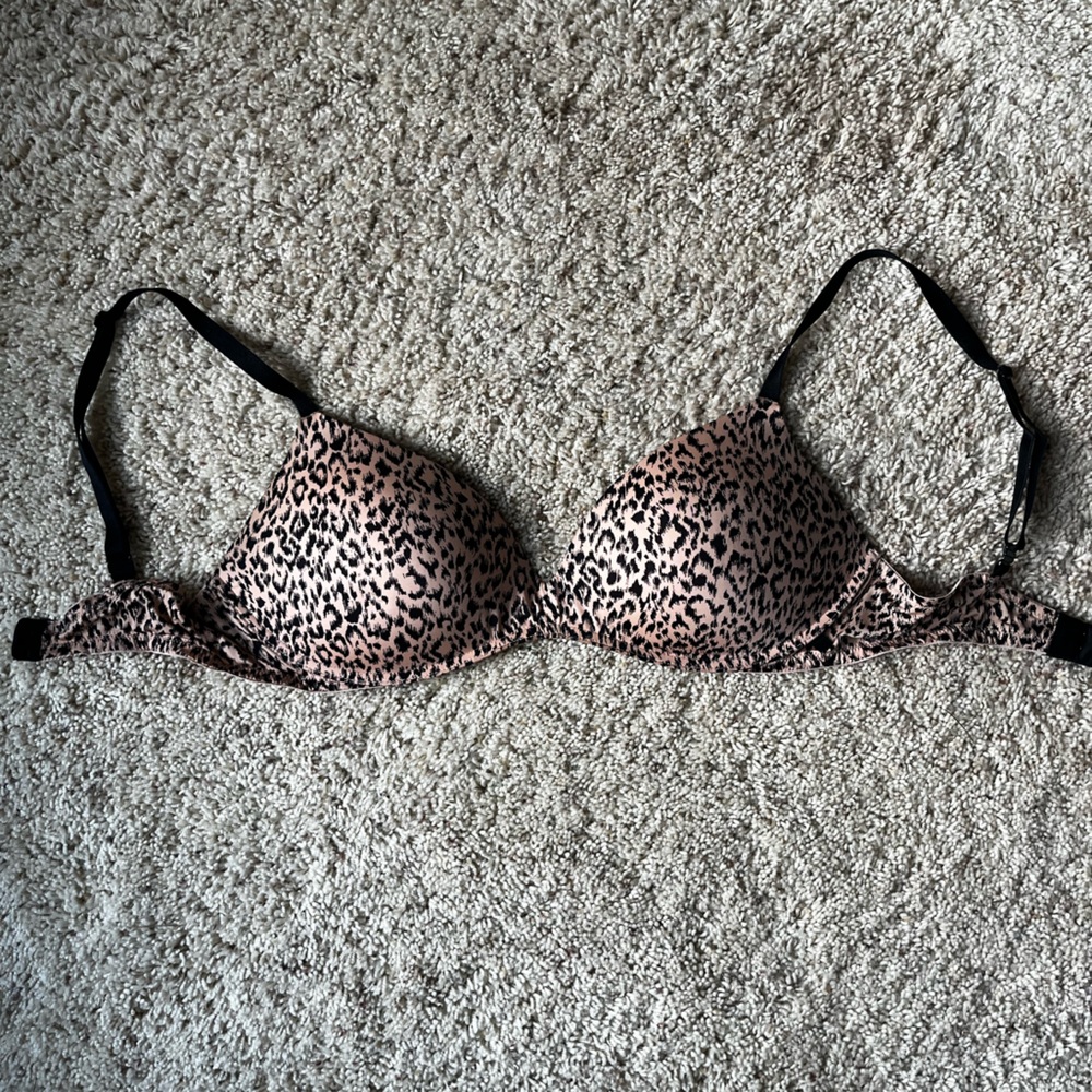 Victorias Secret Leopard Print Bra